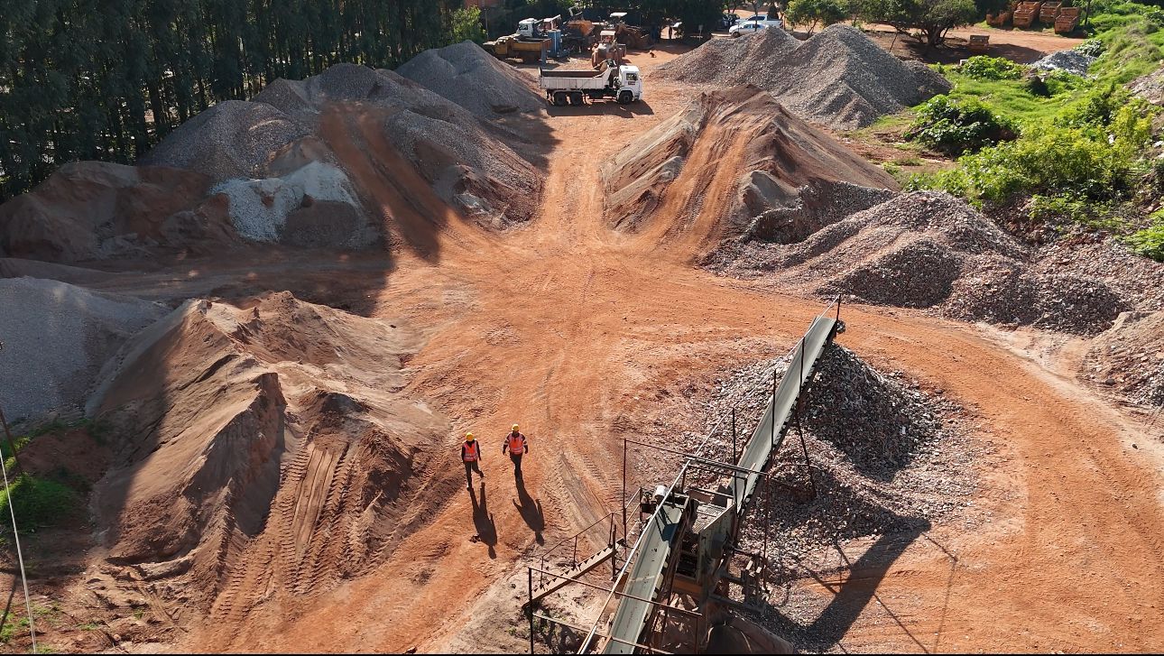 Vista aerea da operacao de reciclagem